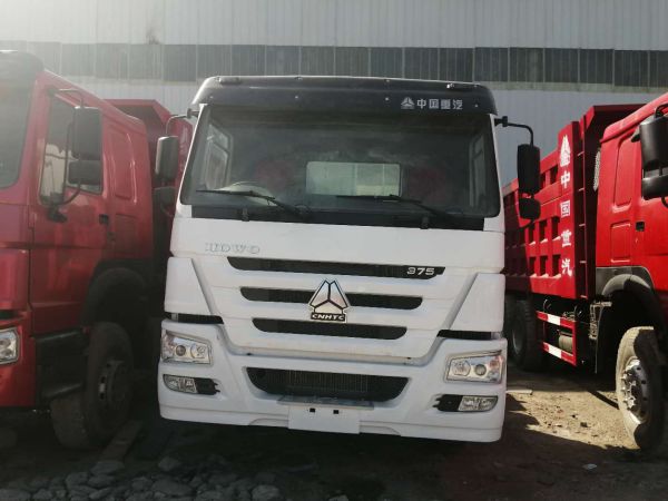 Used howo tractor truck